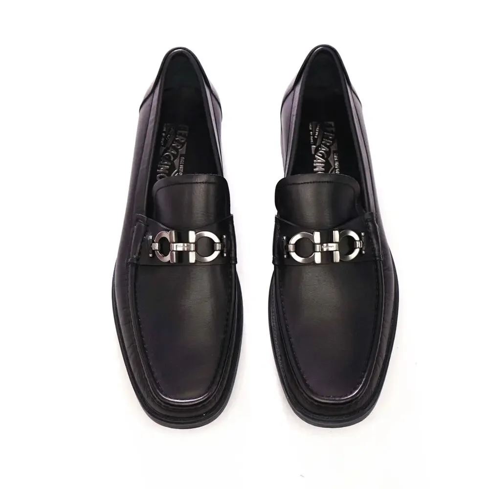 $850 FERRAGAMO - 
